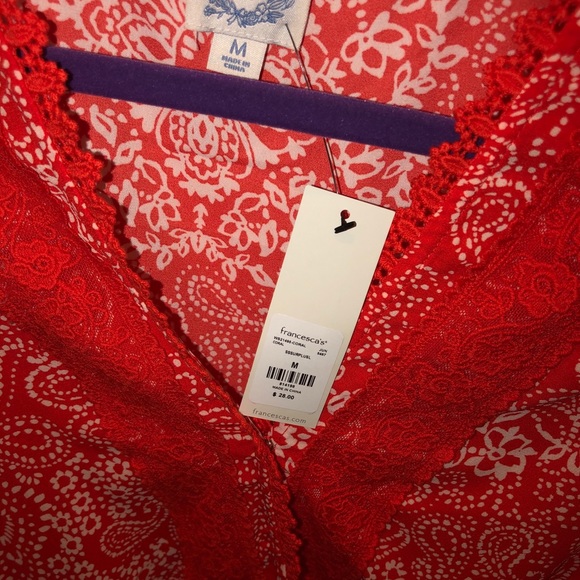 Red top - Picture 4 of 4